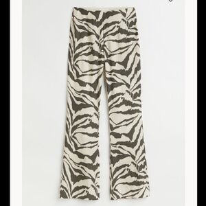 Zebra-print Flare Legs